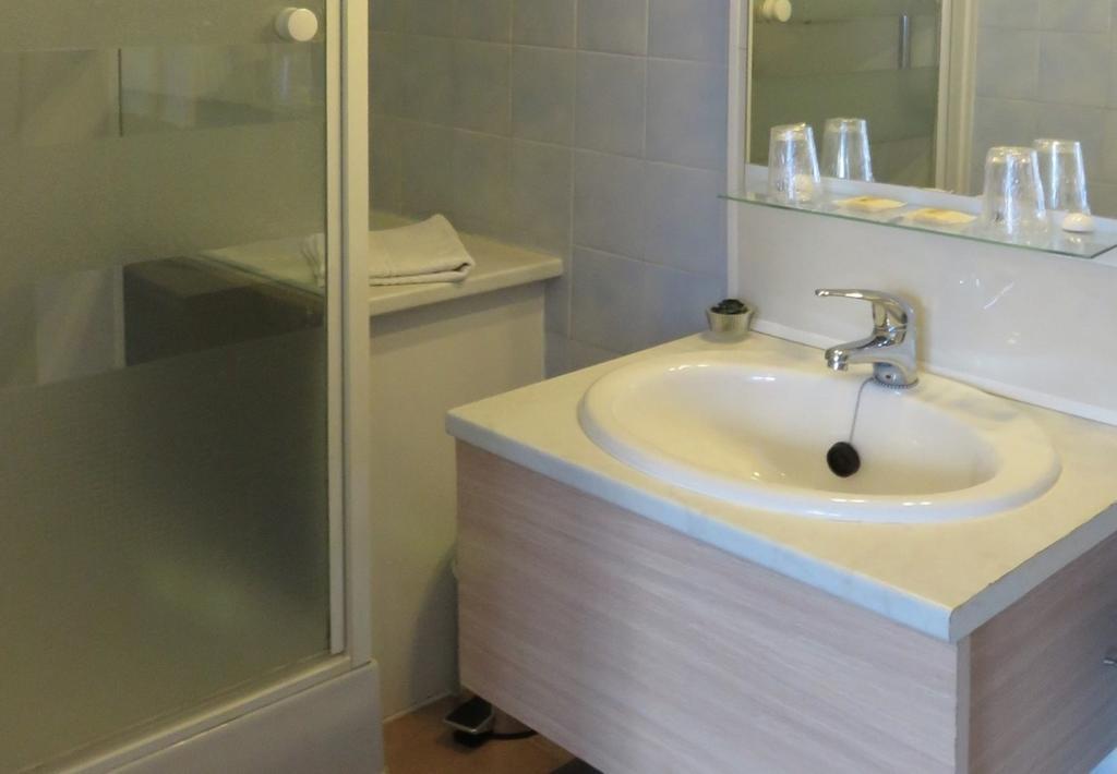 Le Relais Du Pont De Rhodes Hotel Frayssinet Cameră foto